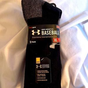 Under Armour Heat Gear Baseball 2-Pack Mens Black Gray  Socks Size 13-16
